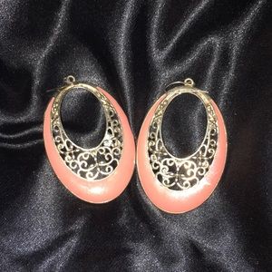 Pink and gold vintage earrings